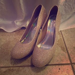 COPY - Silver Slipper brand “Mirage” closed toe pumps